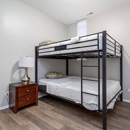 Suite 1 On Southport 4 Queen Beds Σικάγο Εξωτερικό φωτογραφία